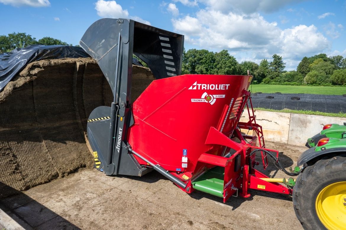 The-second-hand-Triomix-silage-cutter-is-an-economically-appealing-machine