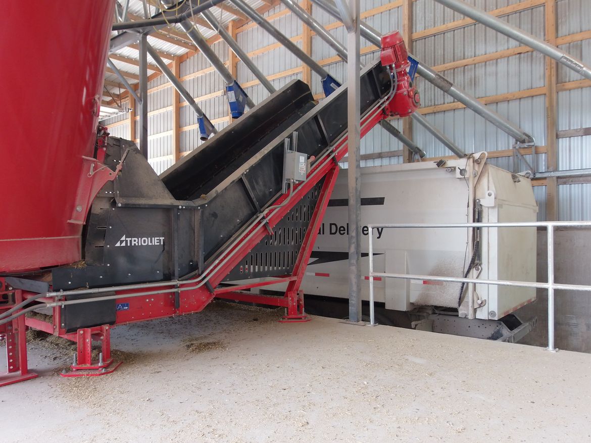 These-feeding-systems-with-stationary-feed-mixers-have-good-mixtures-for-cows-or-goats