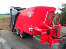 Triomix-self-loading-mixer feeder-diet feeder-01