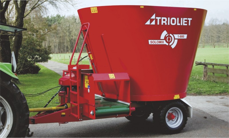 Mixer-feeder-or-second-hand-silage-wagon-is-the-best-vertical-feeding-equipment  